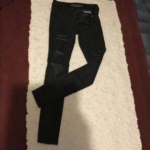AMERICAN EAGLE DESTROYED JEGGINGS